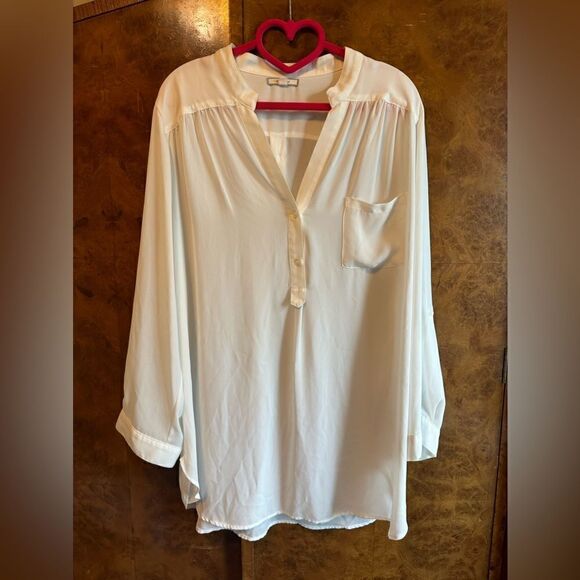 Wonderful white blouse - Picture 1 of 5